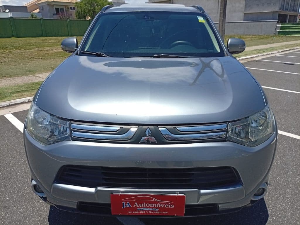 OUTLANDER 2.0 16V 160cv Aut. foto 3