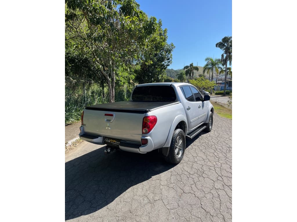 MITSUBISHI L200 TRITON 3.5 HPE 4X4 CD V6 24V FLEX 4P AUTOMÁTICO 2010 foto 3