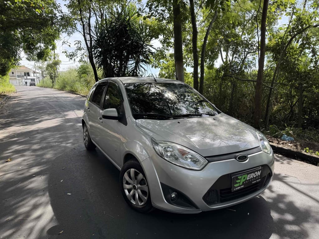 FORD FIESTA 1.0 ROCAM S 8V FLEX 4P MANUAL 2014 foto 2