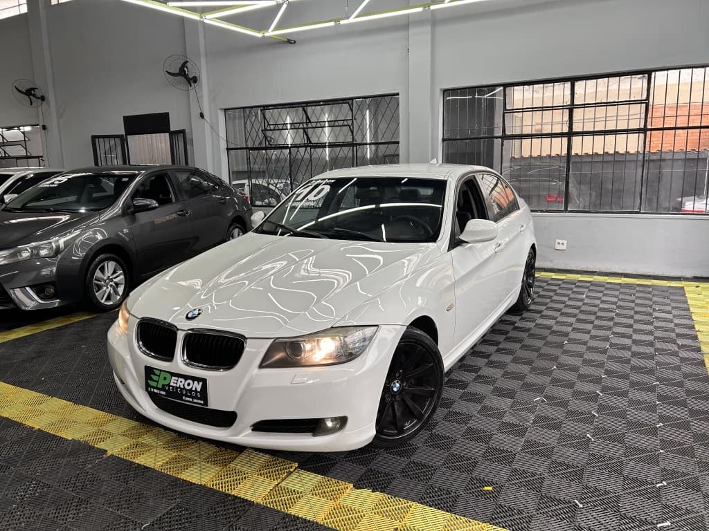 BMW 320i 2.0 16V GASOLINA 4P AUTOMÁTICO 2010