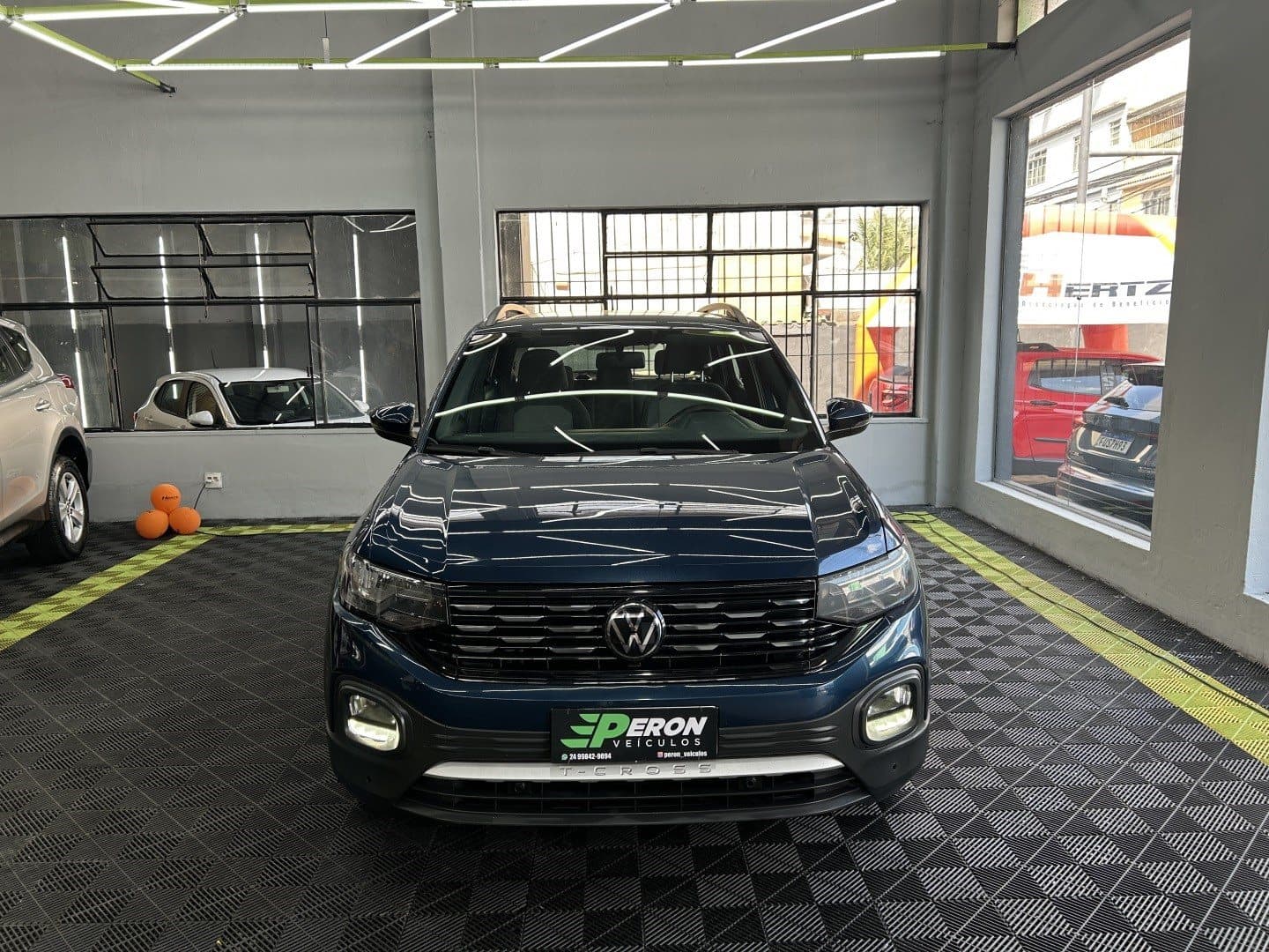 VOLKSWAGEN T-CROSS 1.0 200 TSI TOTAL FLEX COMFORTLINE AUTOMÁTICO 2023 foto 2