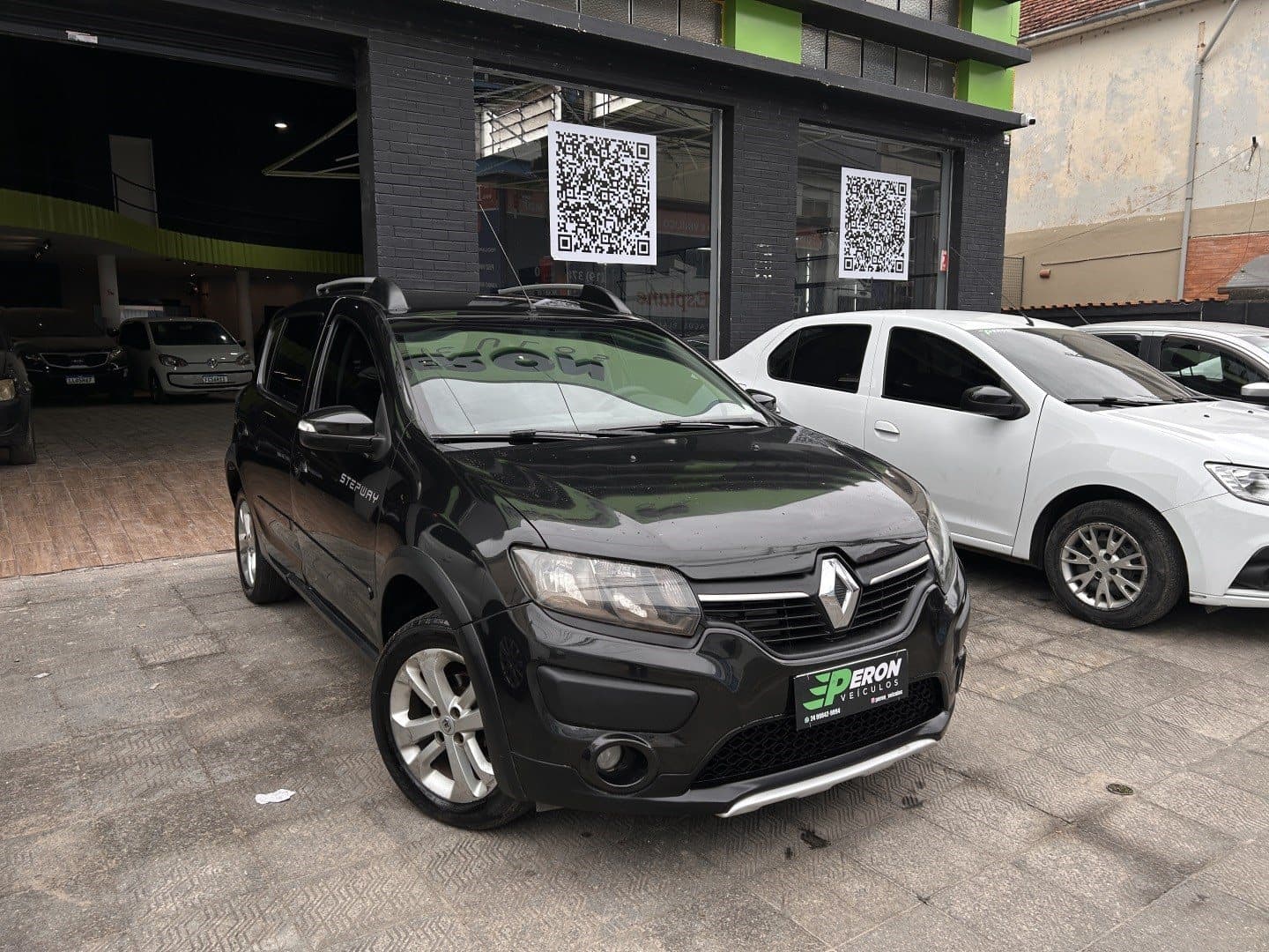 RENAULT SANDERO 1.6 STEPWAY 8V FLEX 4P MANUAL 2017 foto 3