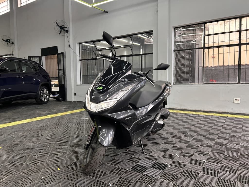HONDA PCX 160 DLX ABS PCX 160 DLX ABS 2024 foto 1