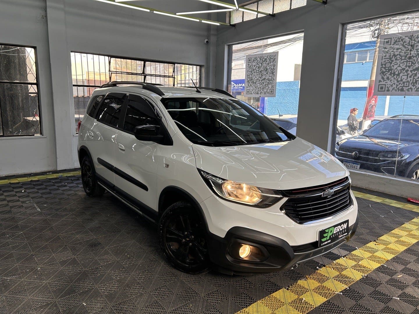 CHEVROLET SPIN 1.8 ACTIV 8V FLEX 4P AUTOMÁTICO 2019 foto 3