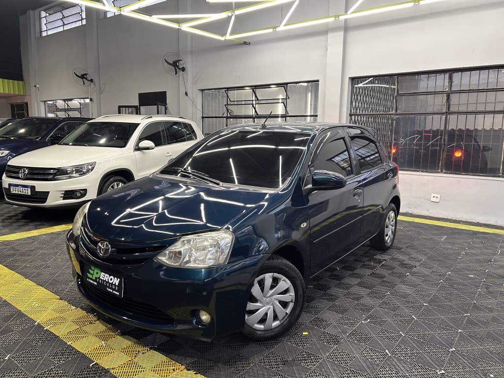 TOYOTA ETIOS 1.5 XS 16V FLEX 4P MANUAL 2017 foto 1