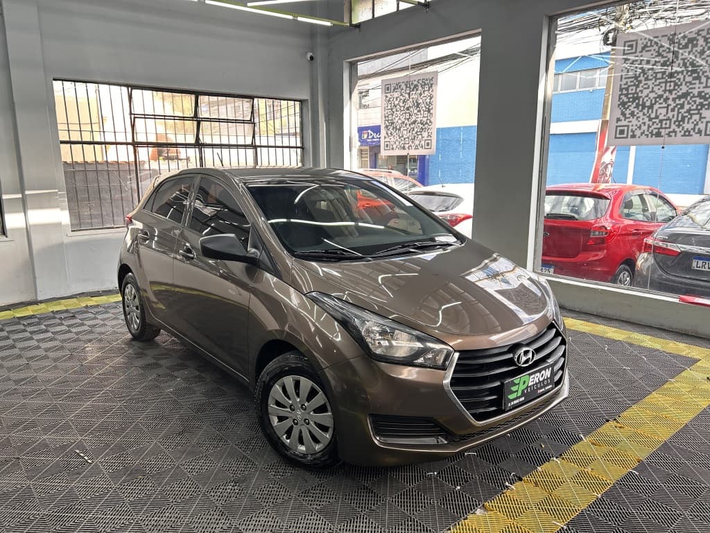 HYUNDAI HB20 1.0 COMFORT PLUS 12V FLEX 4P MANUAL 2018 foto 3