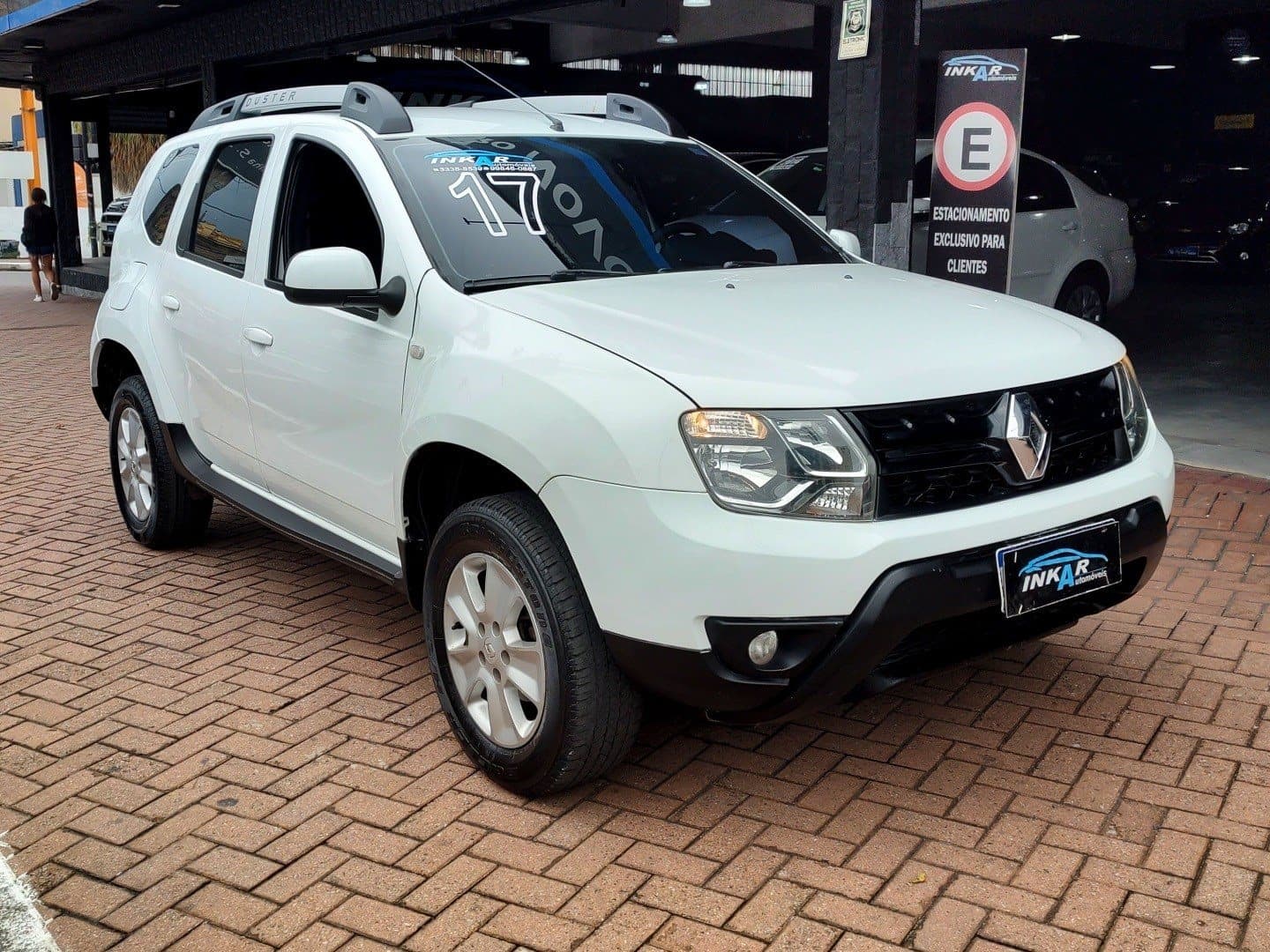 RENAULT DUSTER 1.6 DYNAMIQUE 4X2 16V FLEX 4P MANUAL 2017 foto 3