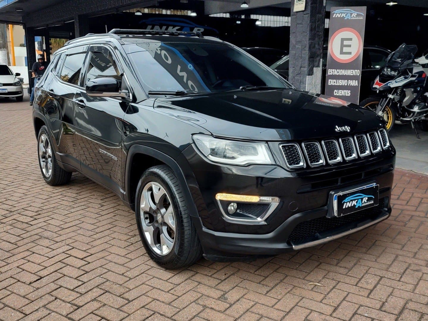 JEEP COMPASS 2.0 16V FLEX LIMITED AUTOMÁTICO 2017 foto 3