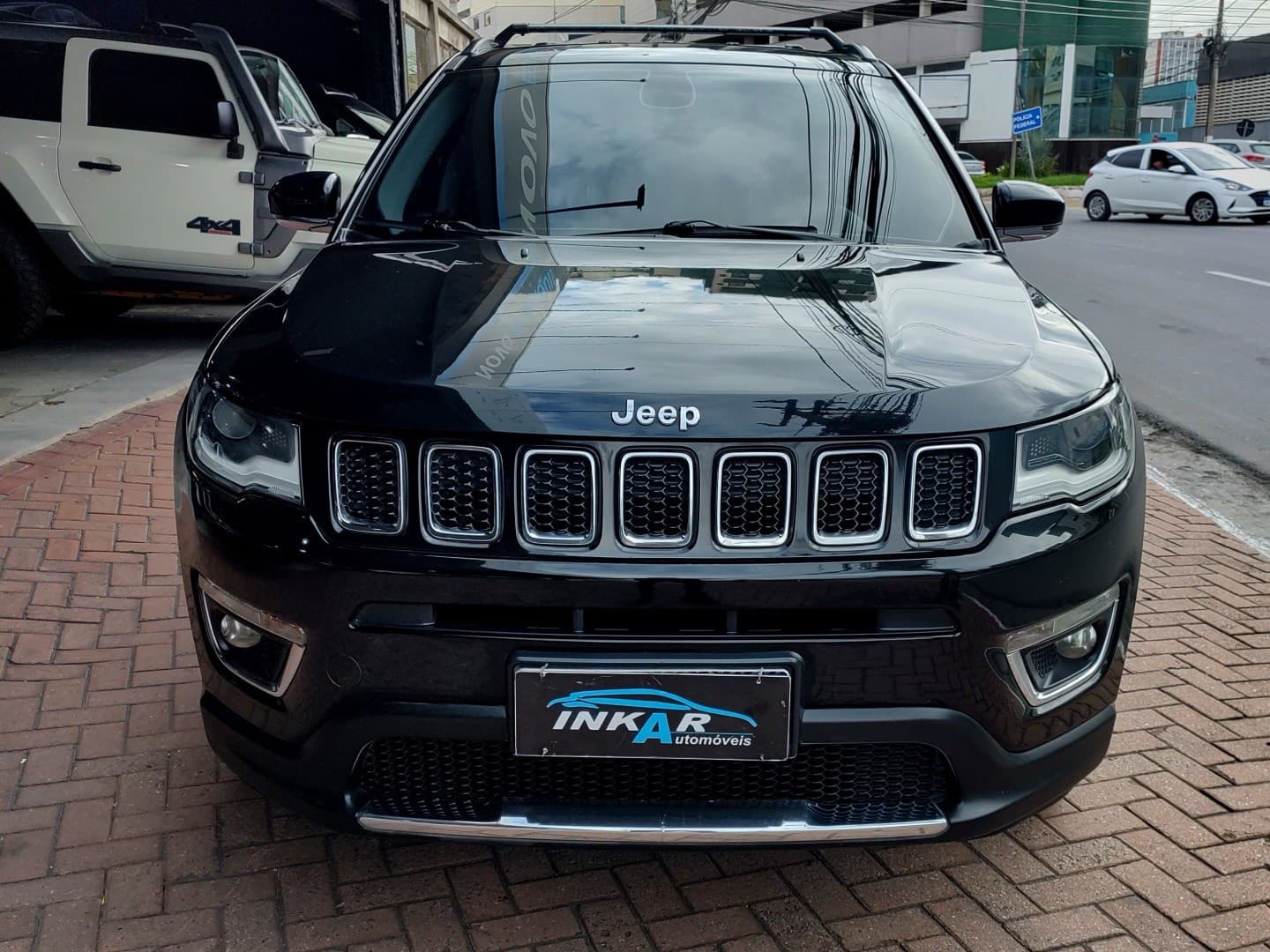 JEEP COMPASS 2.0 16V FLEX LIMITED AUTOMÁTICO 2017 foto 2