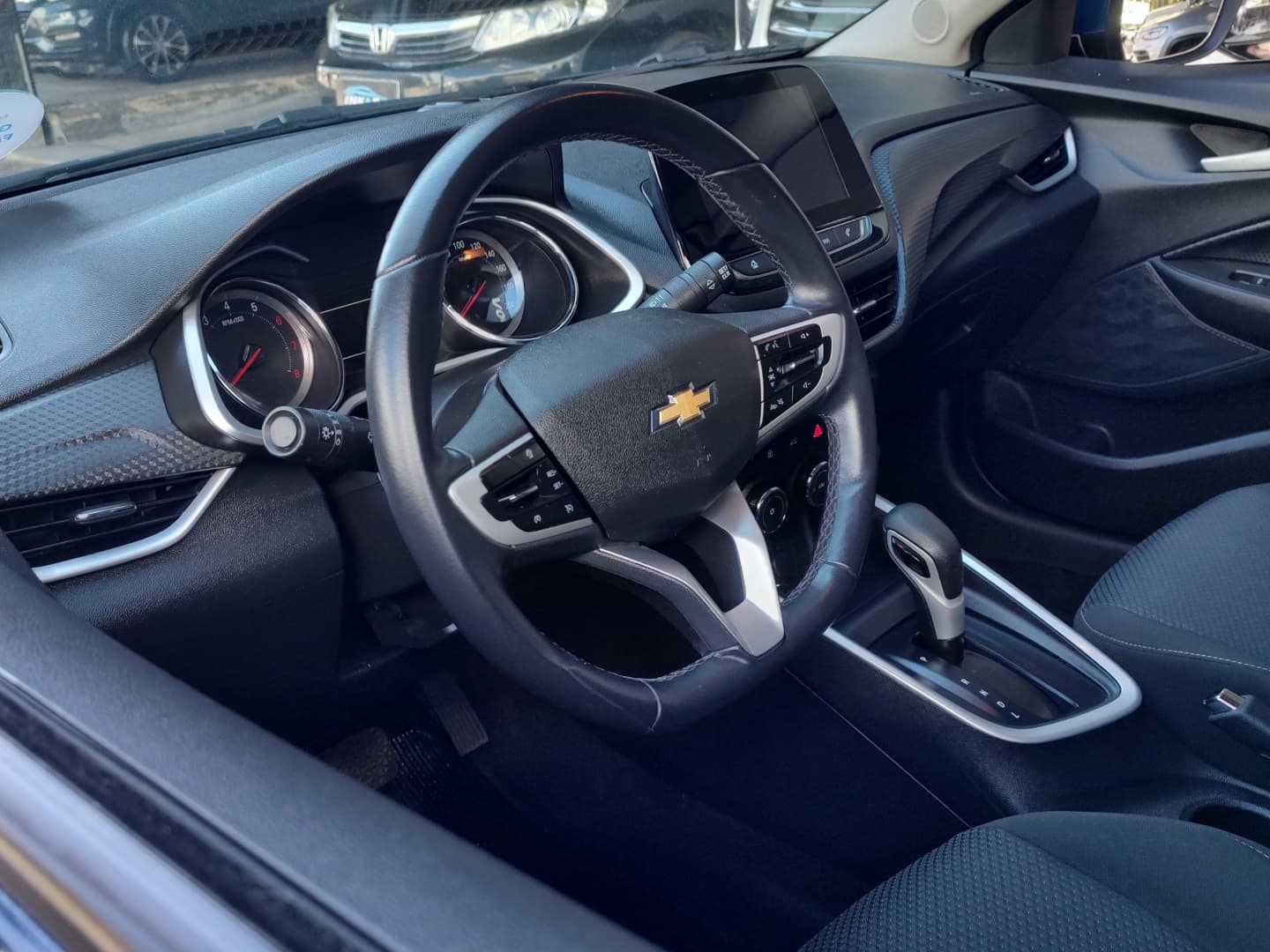 CHEVROLET ONIX 1.0 TURBO FLEX LTZ AUTOMÁTICO 2024 foto 3
