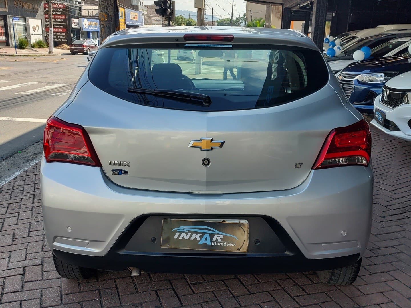CHEVROLET ONIX 1.0 MPFI LT 8V FLEX 4P MANUAL 2018 foto 3