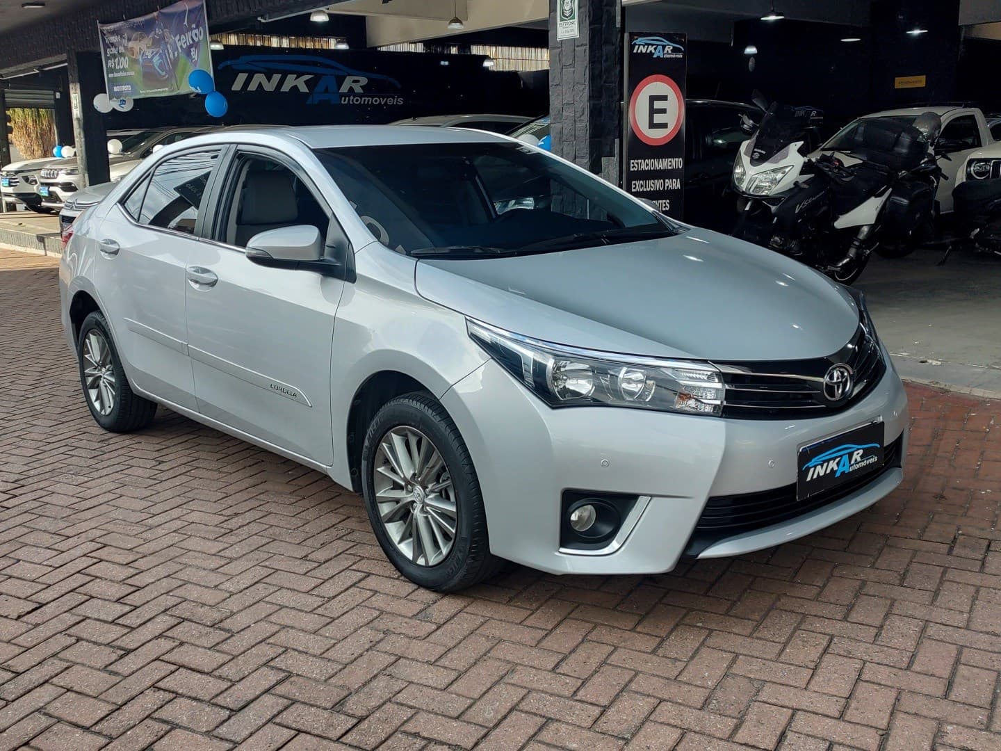 TOYOTA COROLLA 2.0 XEI 16V FLEX 4P AUTOMÁTICO 2017 foto 3