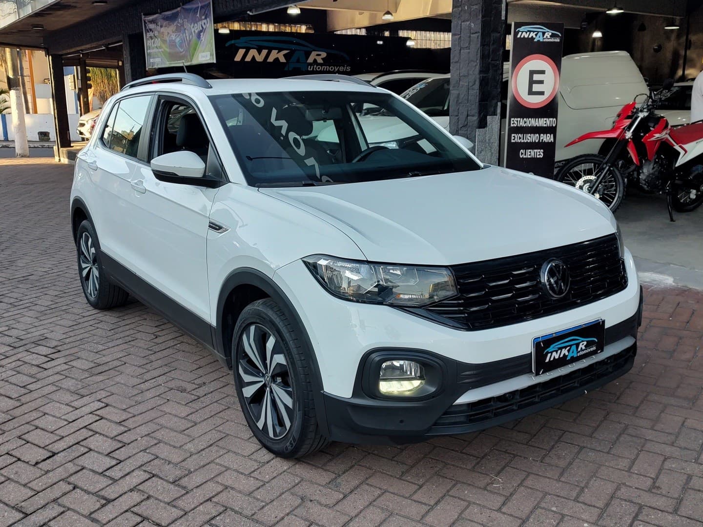 VOLKSWAGEN T-CROSS 1.0 200 TSI TOTAL FLEX COMFORTLINE AUTOMÁTICO 2024 foto 3