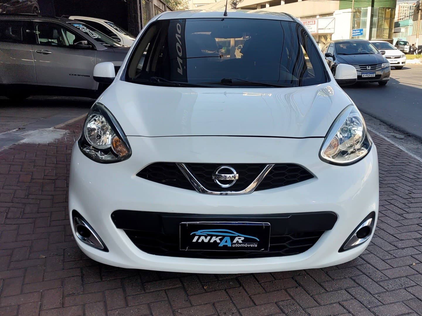 NISSAN MARCH 1.6 SV 16V FLEX 4P XTRONIC 2017 foto 2