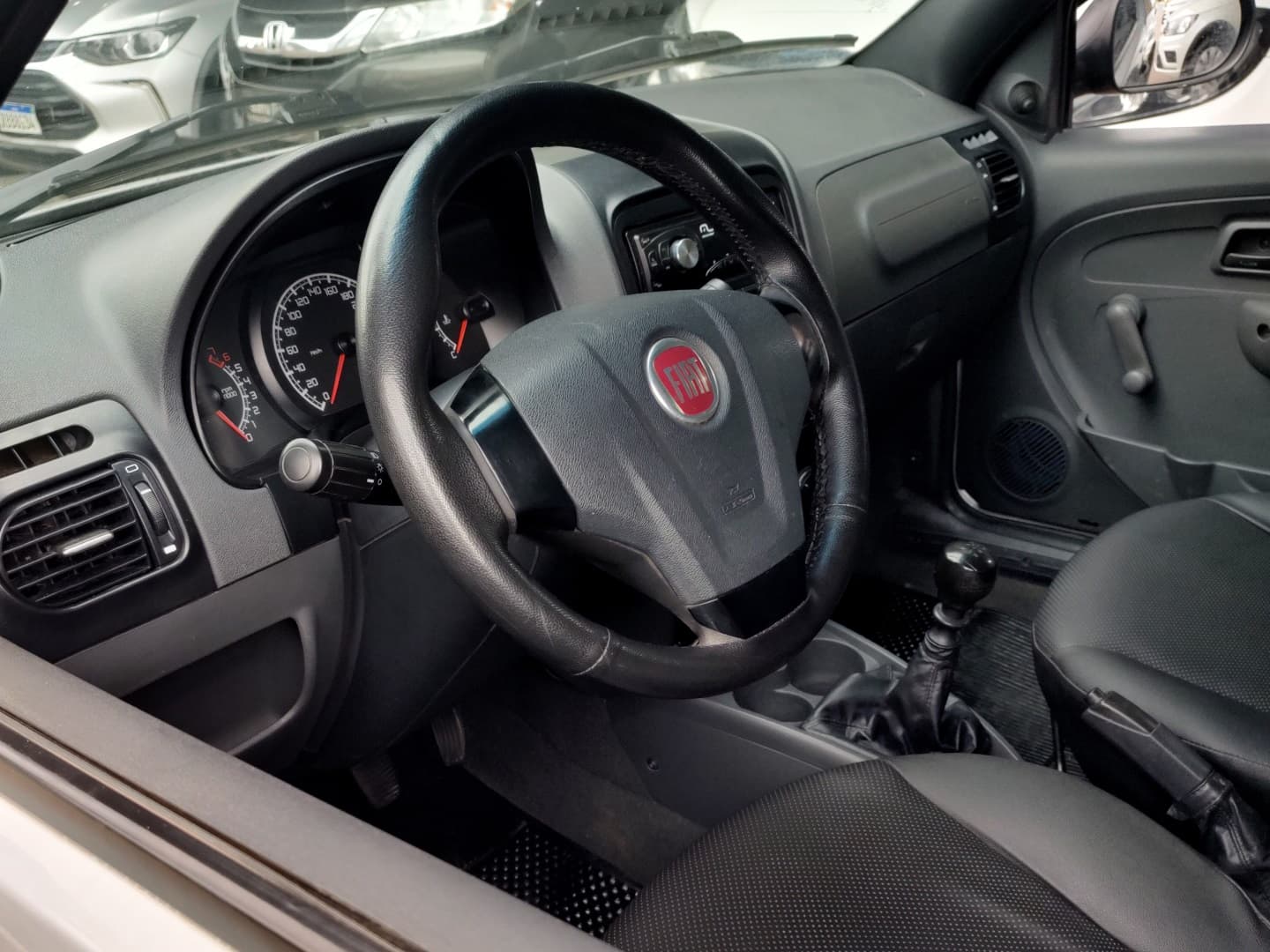 FIAT STRADA 1.4 MPI WORKING CS 8V FLEX 2P MANUAL 2018 foto 3