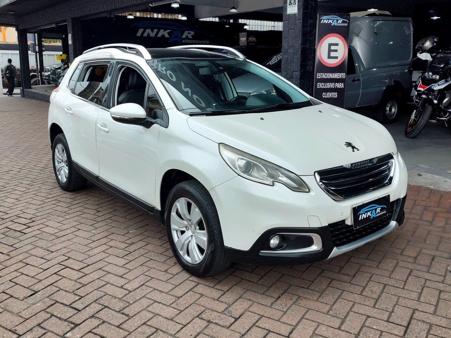PEUGEOT 2008 1.6 16V FLEX GRIFFE 4P AUTOMÁTICO 2017 foto 3