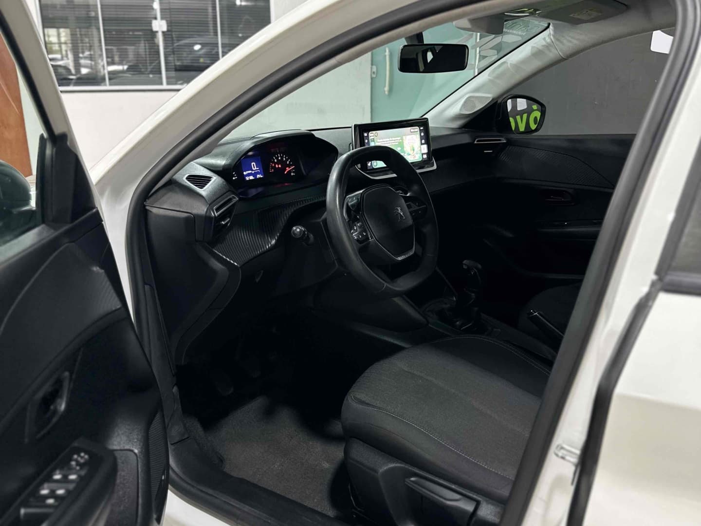 PEUGEOT 208 1.0 FIREFLY FLEX LIKE MANUAL 2024 foto 2