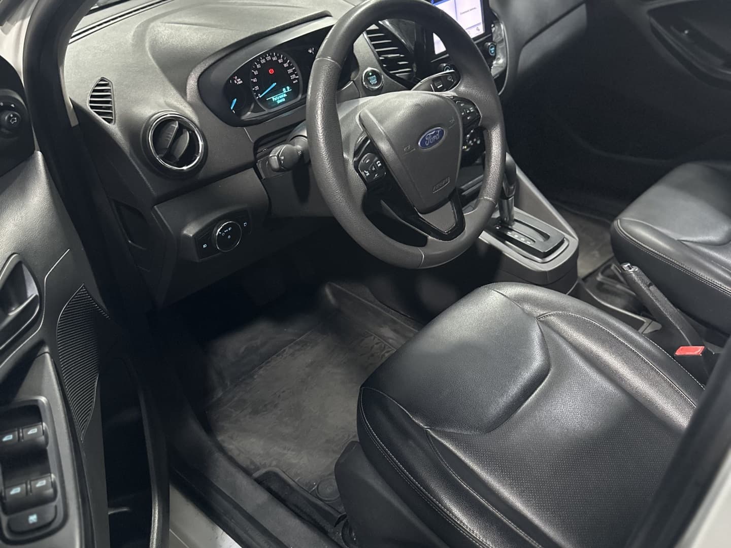 FORD KA 1.5 TI-VCT FLEX TITANIUM AUTOMÁTICO 2020 foto 2