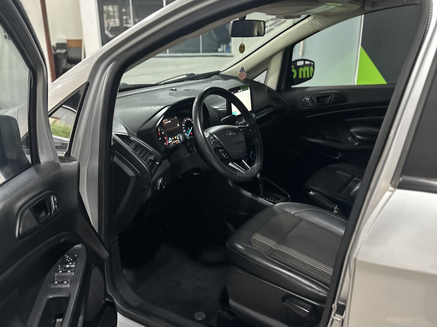 FORD ECOSPORT 1.5 TI-VCT FLEX TITANIUM AUTOMÁTICO 2019 foto 2