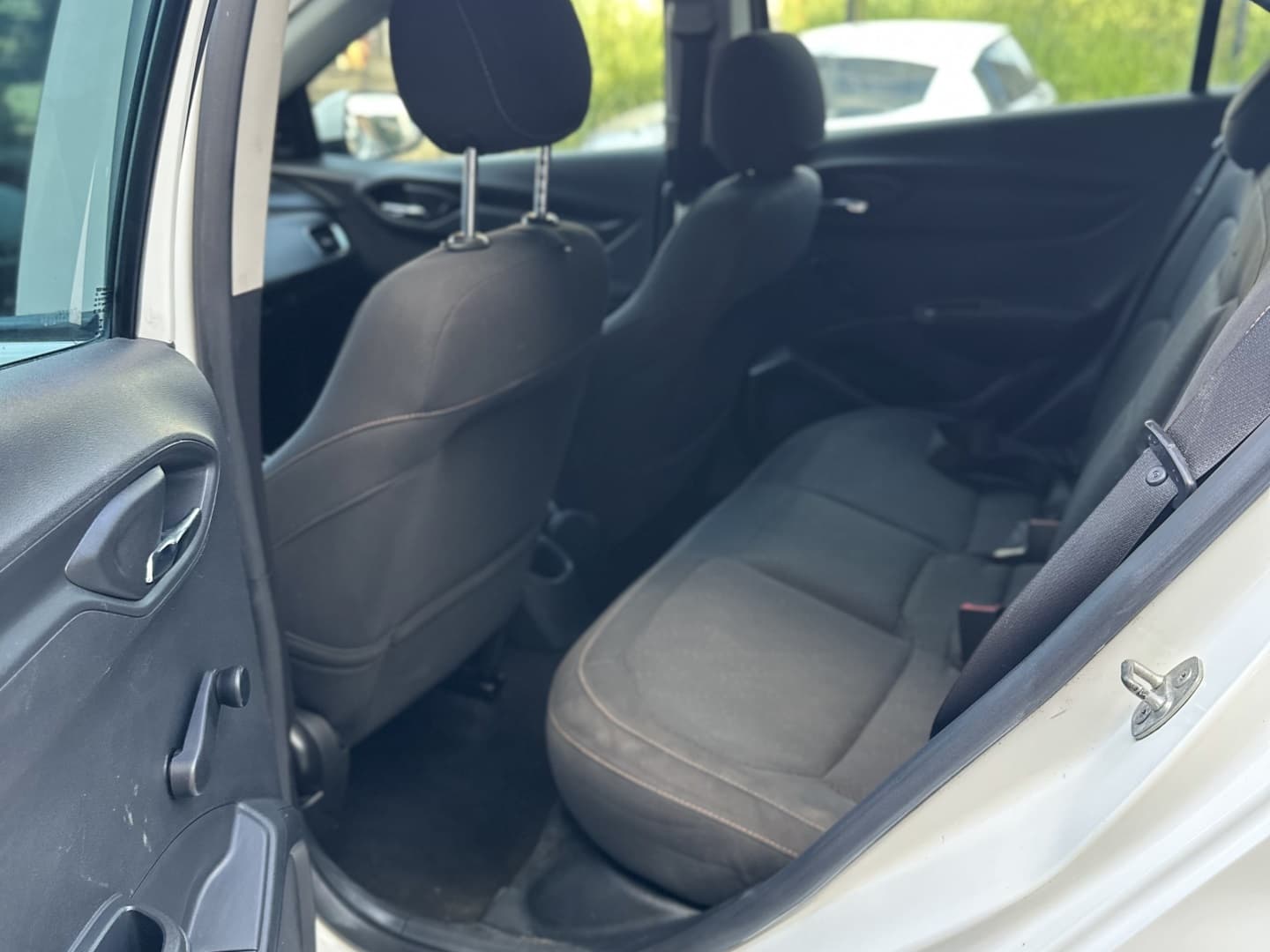 CHEVROLET ONIX 1.0 MPFI LT 8V FLEX 4P MANUAL 2014 foto 3