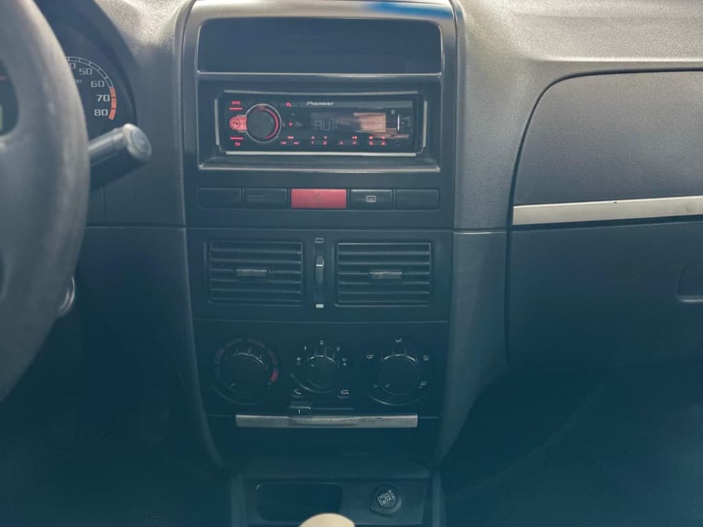 FIAT PALIO 1.4 MPI ELX 8V FLEX 4P MANUAL 2007 foto 2