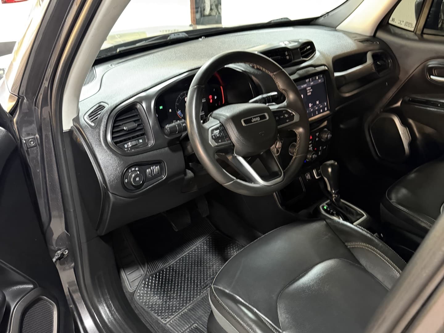 JEEP RENEGADE 1.3 T270 TURBO FLEX LONGITUDE AT6 2022 foto 2