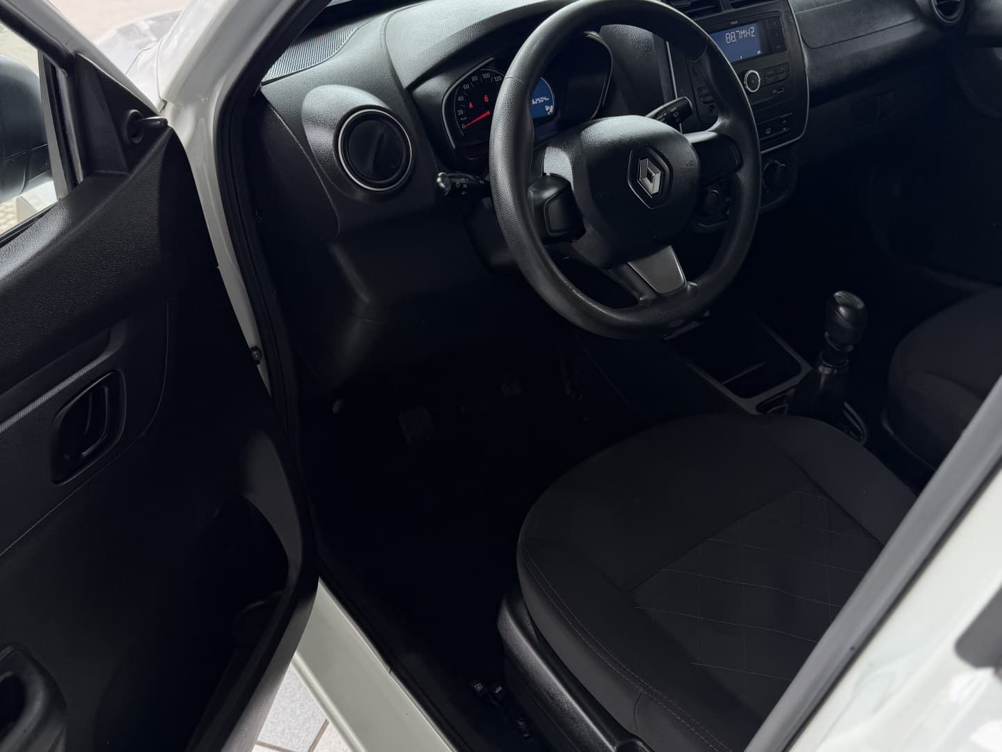 RENAULT KWID 1.0 12V SCE FLEX ZEN MANUAL 2022 foto 2