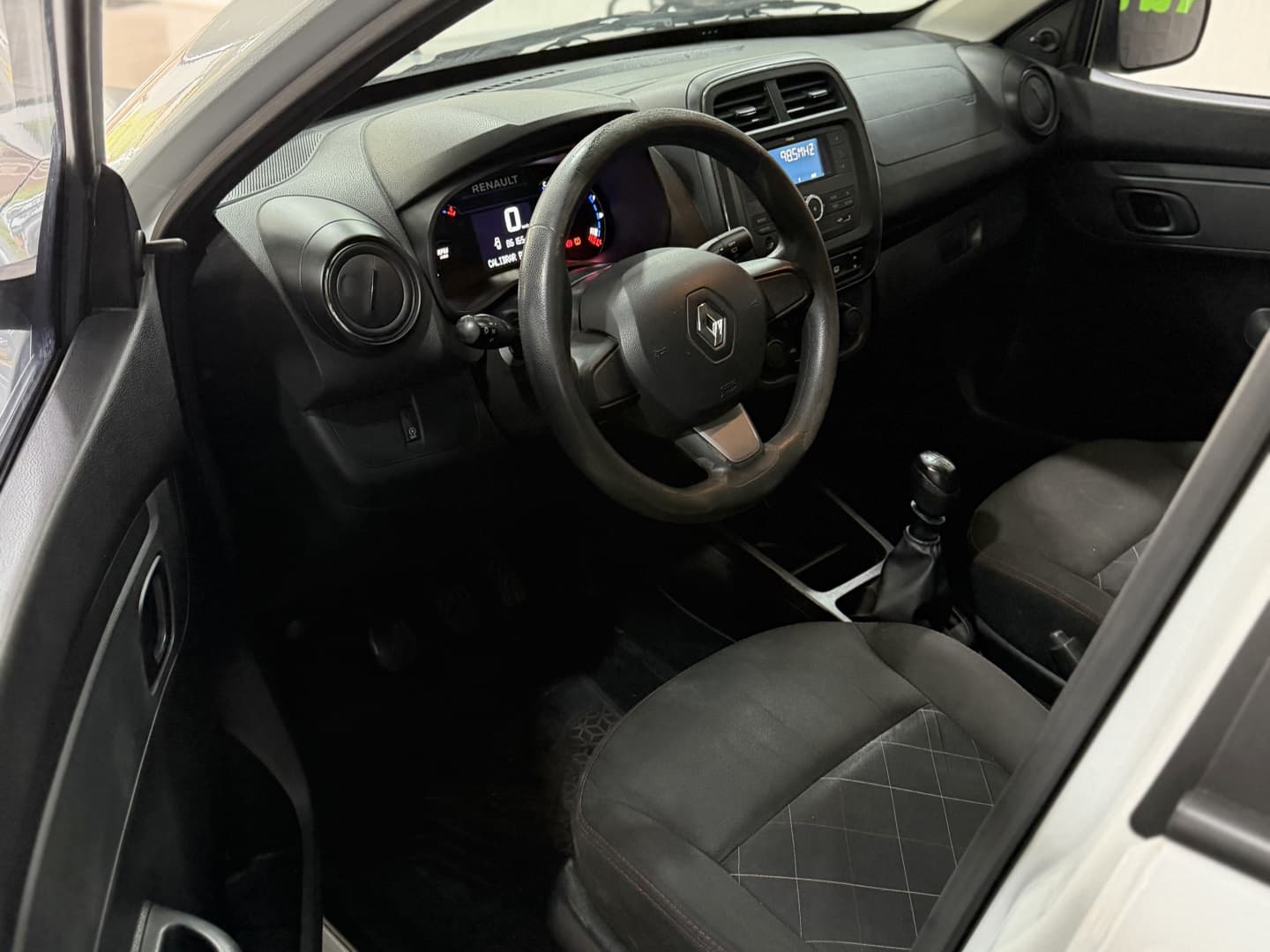 RENAULT KWID 1.0 12V SCE FLEX ZEN MANUAL 2023 foto 2