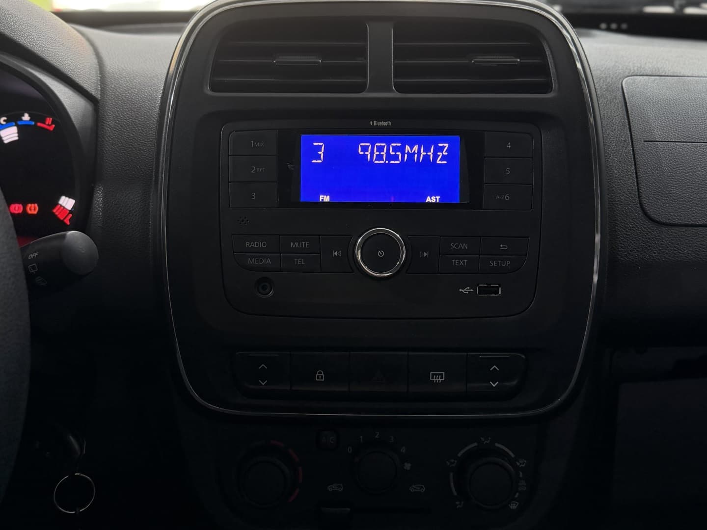 RENAULT KWID 1.0 12V SCE FLEX ZEN MANUAL 2023 foto 3