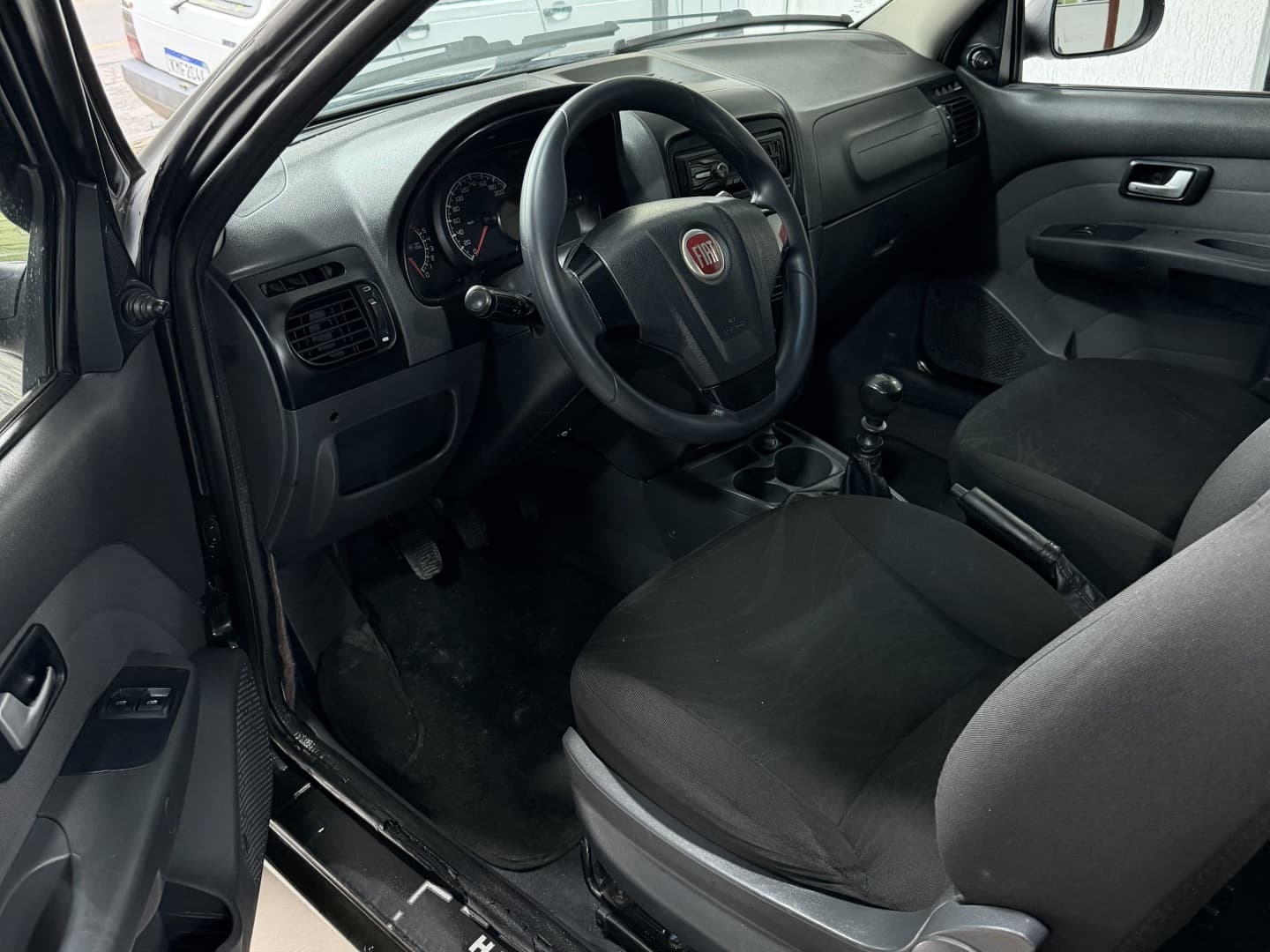 FIAT STRADA 1.4 MPI WORKING CD 8V FLEX 3P MANUAL 2016 foto 2