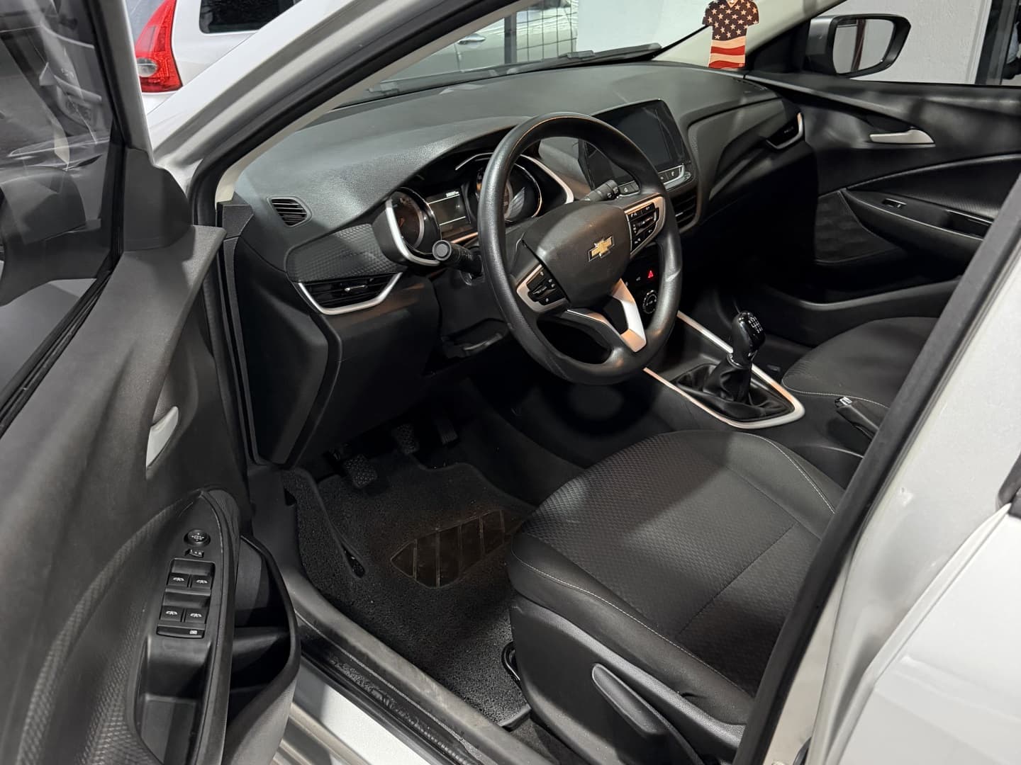 CHEVROLET ONIX 1.0 TURBO FLEX PLUS LT MANUAL 2020 foto 3