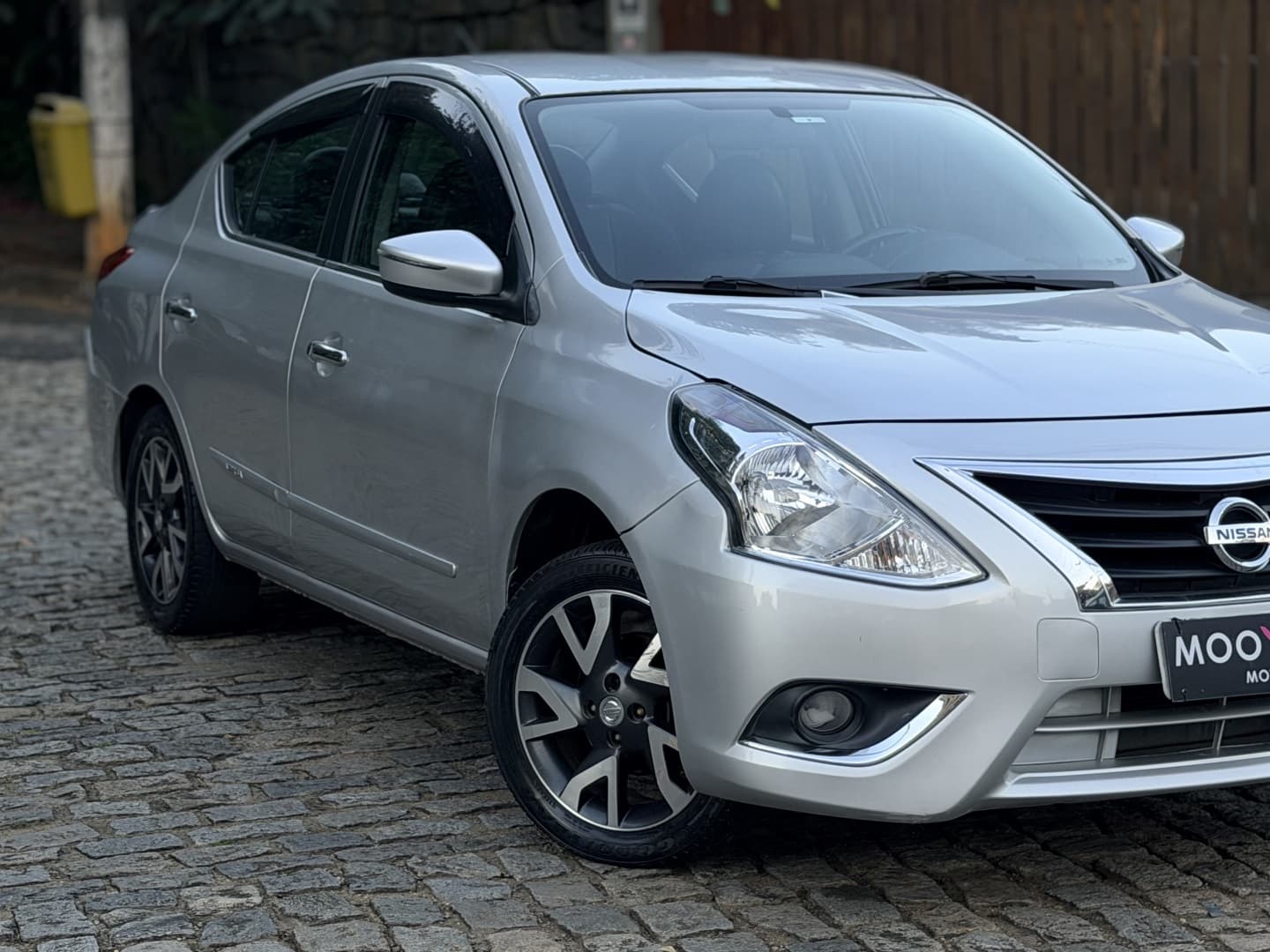 NISSAN VERSA 1.6 16V FLEX UNIQUE 4P MANUAL 2016 foto 2