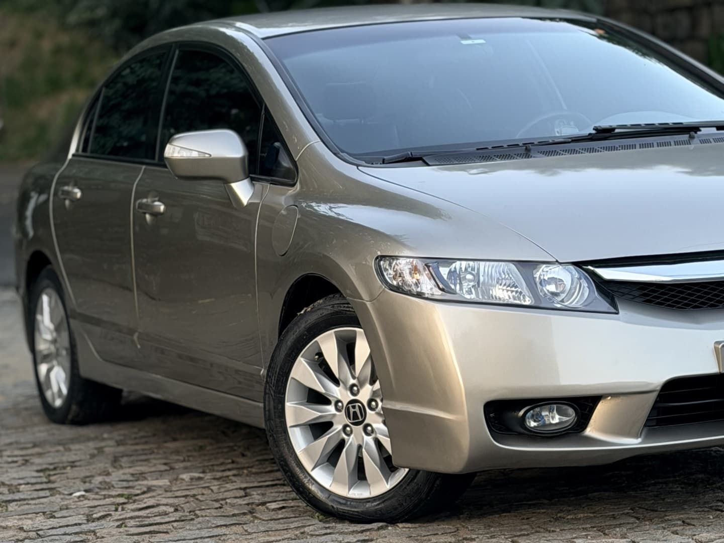 HONDA CIVIC 1.8 LXL SE 16V FLEX 4P AUTOMÁTICO 2011 foto 2