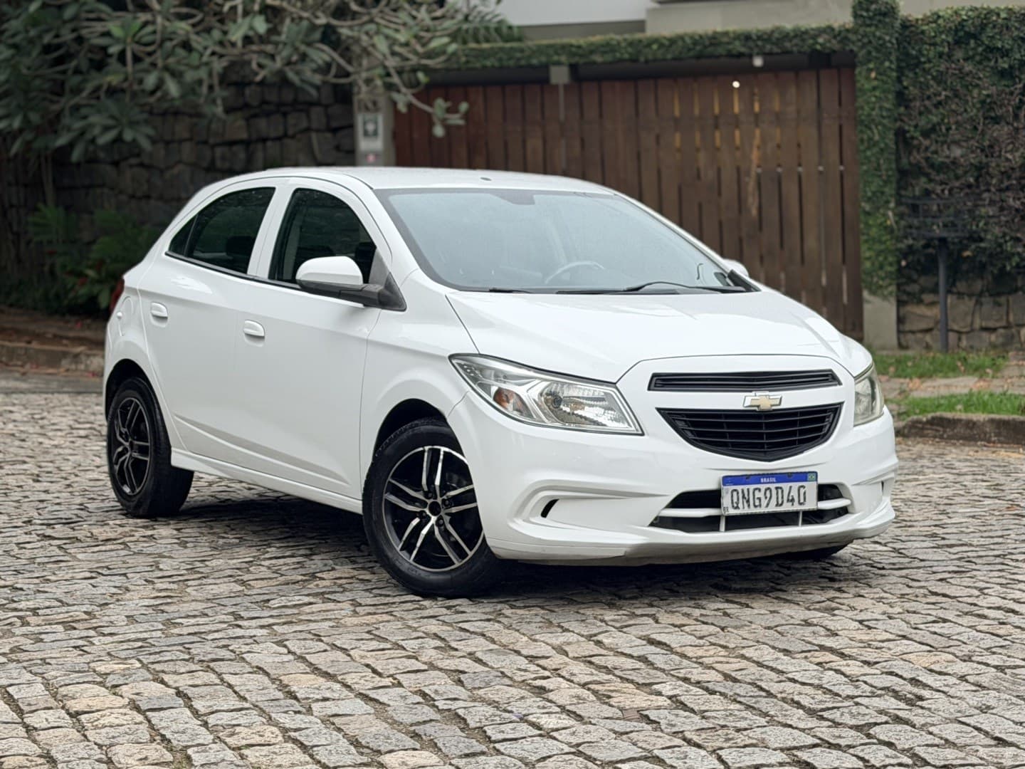 CHEVROLET ONIX 1.0 MPFI JOY 8V FLEX 4P MANUAL 2018 foto 1