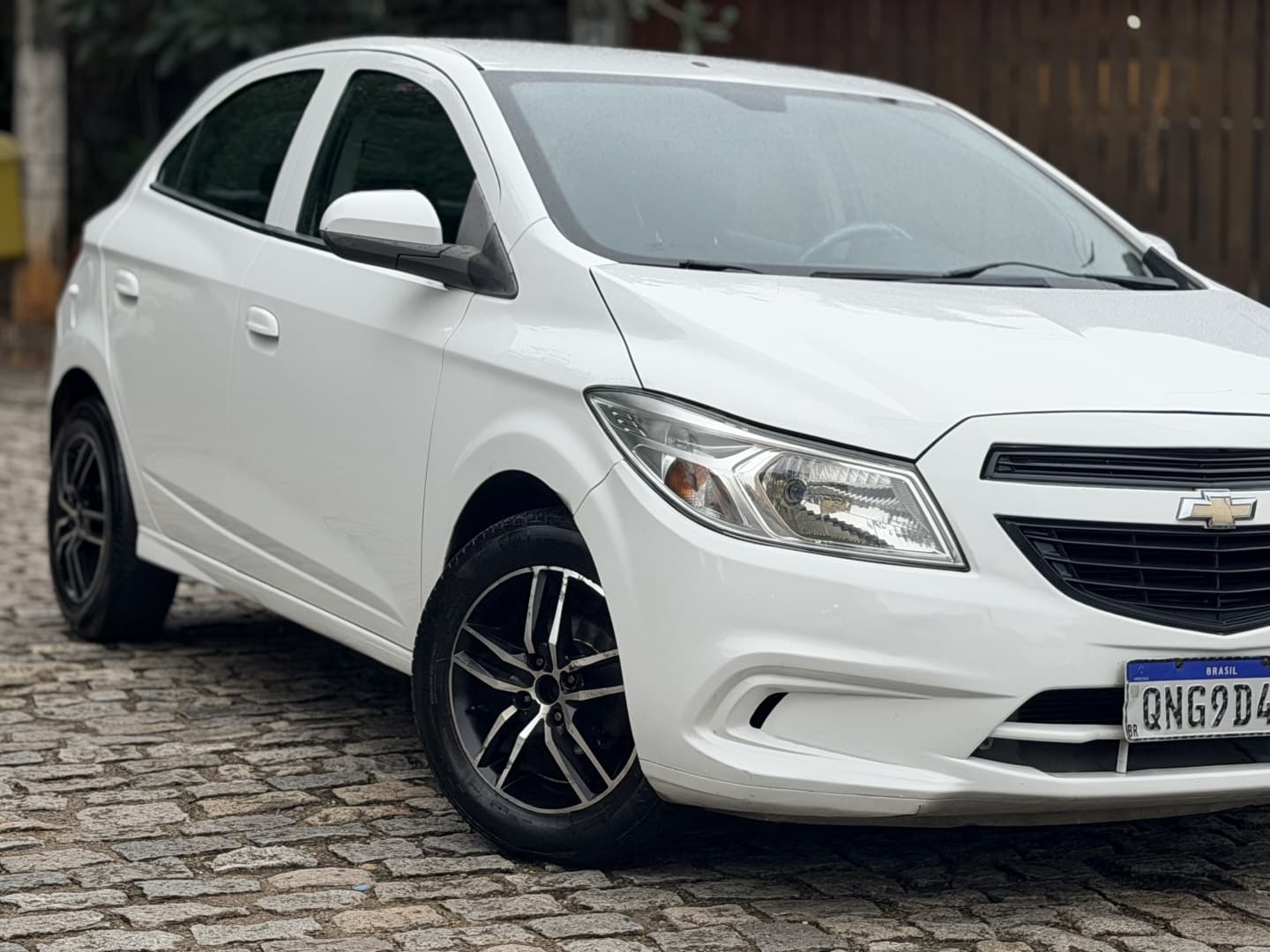 CHEVROLET ONIX 1.0 MPFI JOY 8V FLEX 4P MANUAL 2018 foto 2