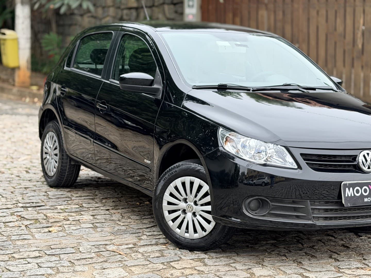 VOLKSWAGEN GOL 1.0 MI 8V FLEX 4P MANUAL G.V 2012 foto 2