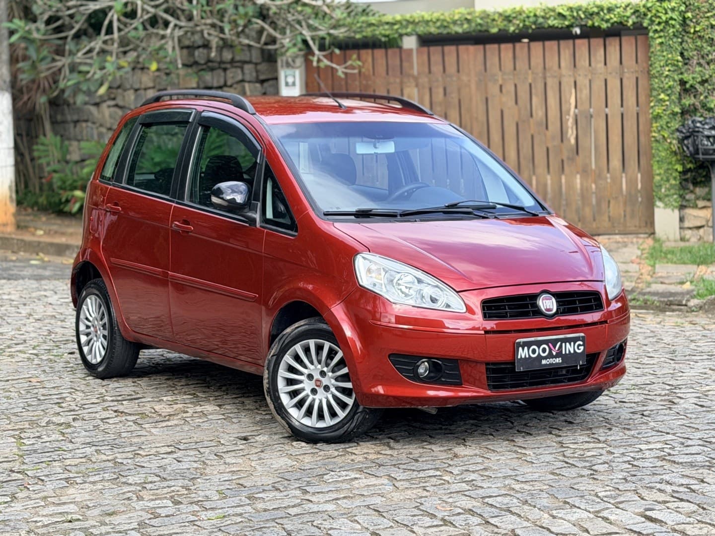 FIAT IDEA 1.4 MPI ATTRACTIVE 8V FLEX 4P MANUAL 2013 foto 1