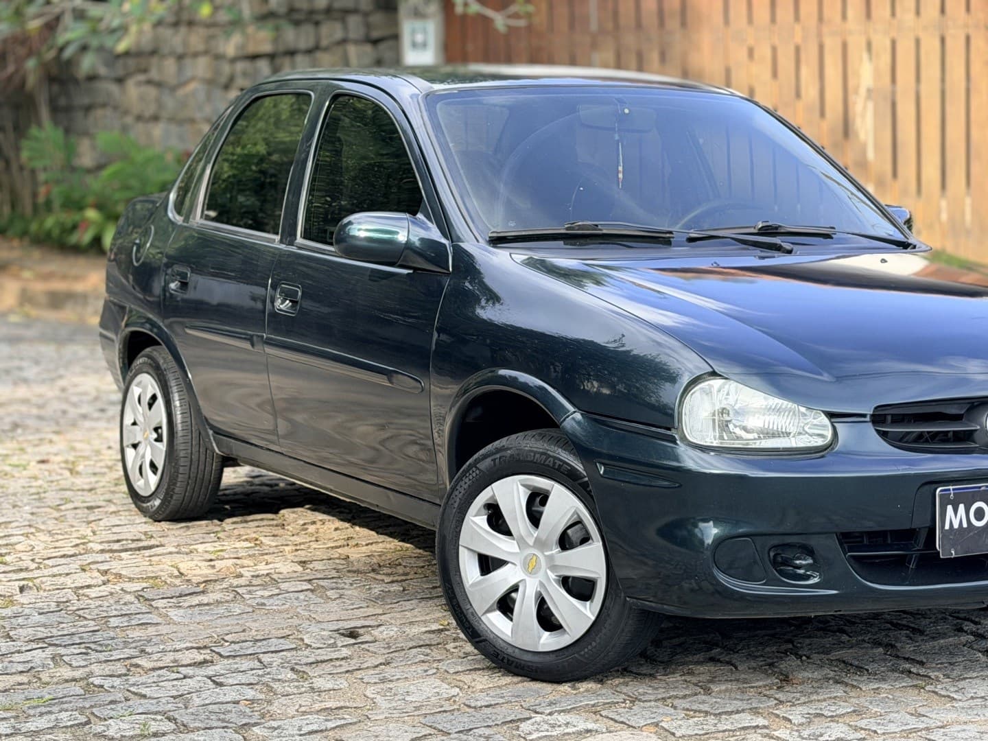 CHEVROLET CLASSIC 1.0 MPFI LIFE 8V GASOLINA 4P MANUAL 2005 foto 2