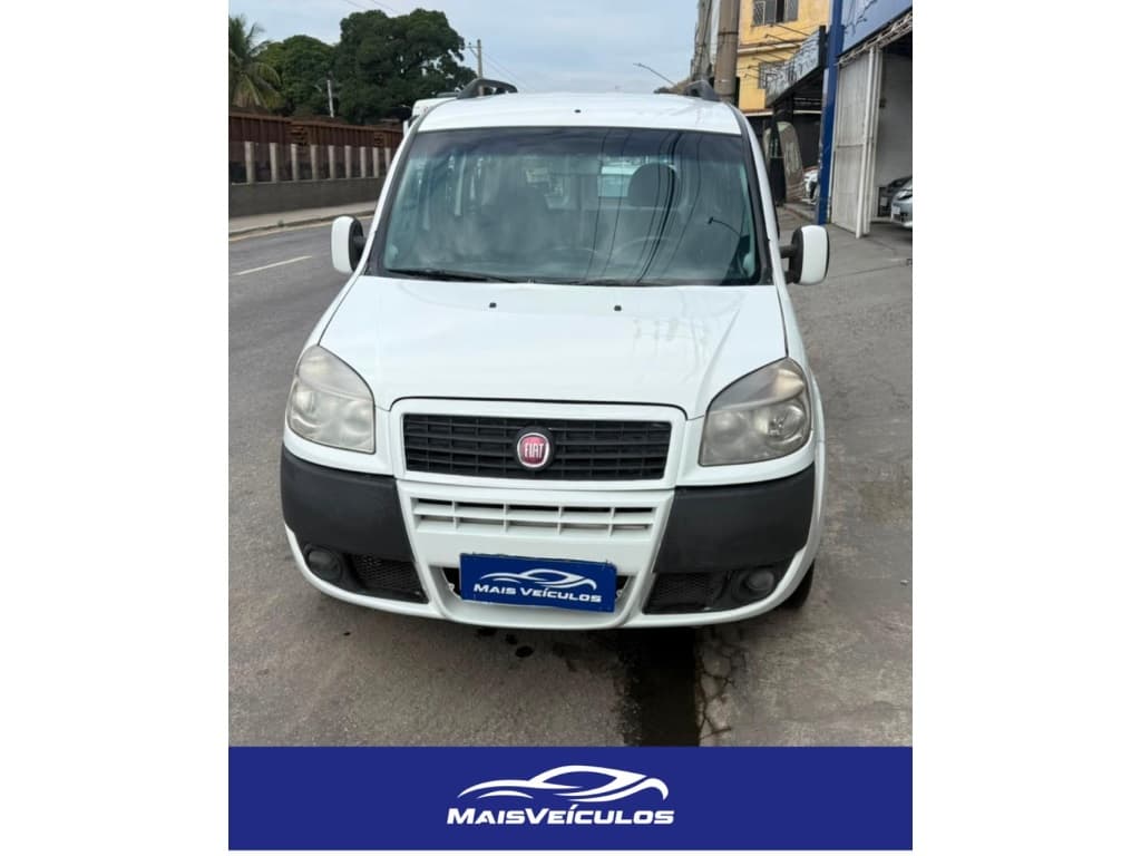FIAT DOBLO 1.8 MPI ESSENCE 7L 16V FLEX 4P MANUAL 2014 foto 3