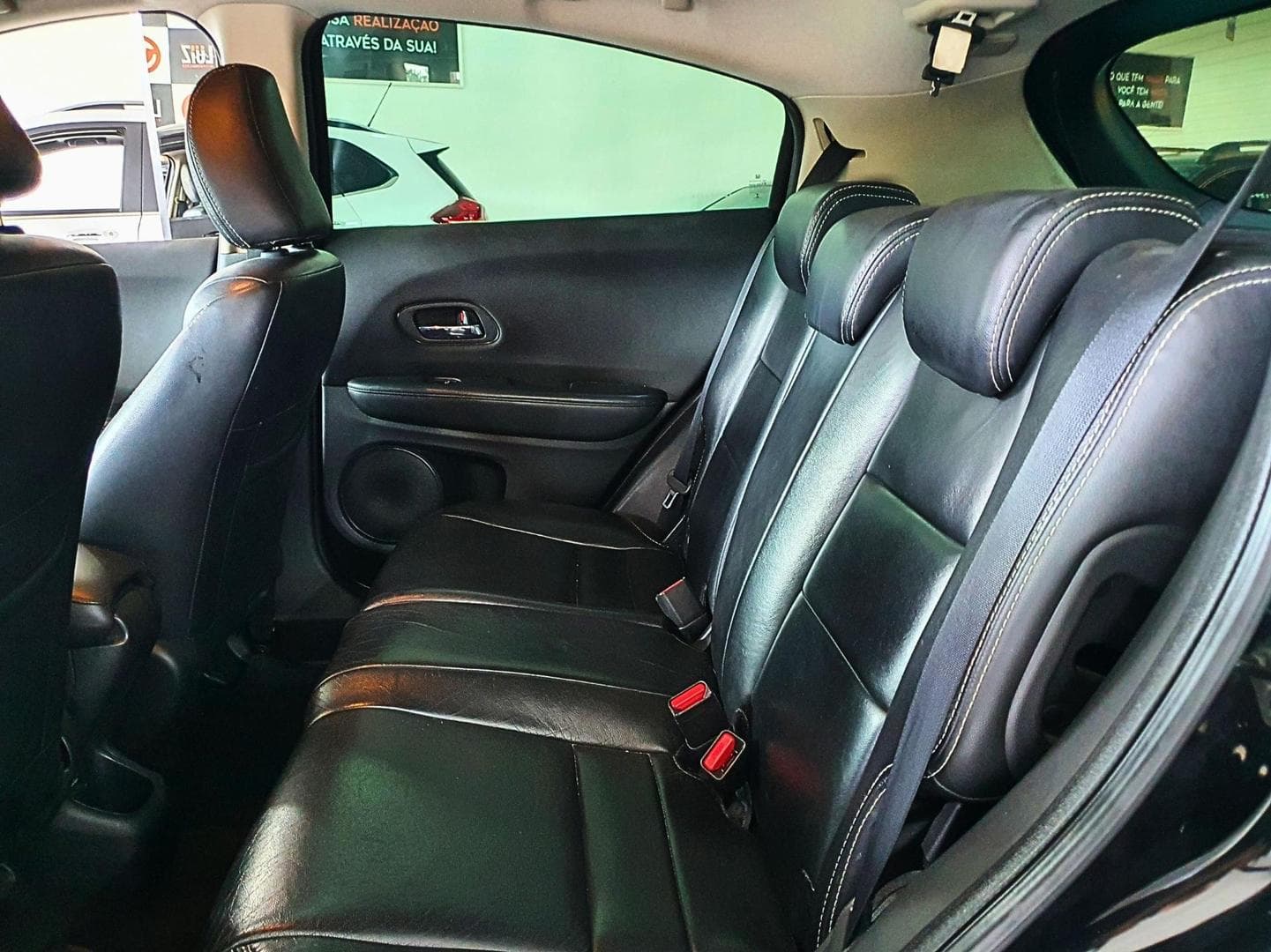 HONDA HRV EX 1.8 AUTOMÁTICO 2016 foto 3