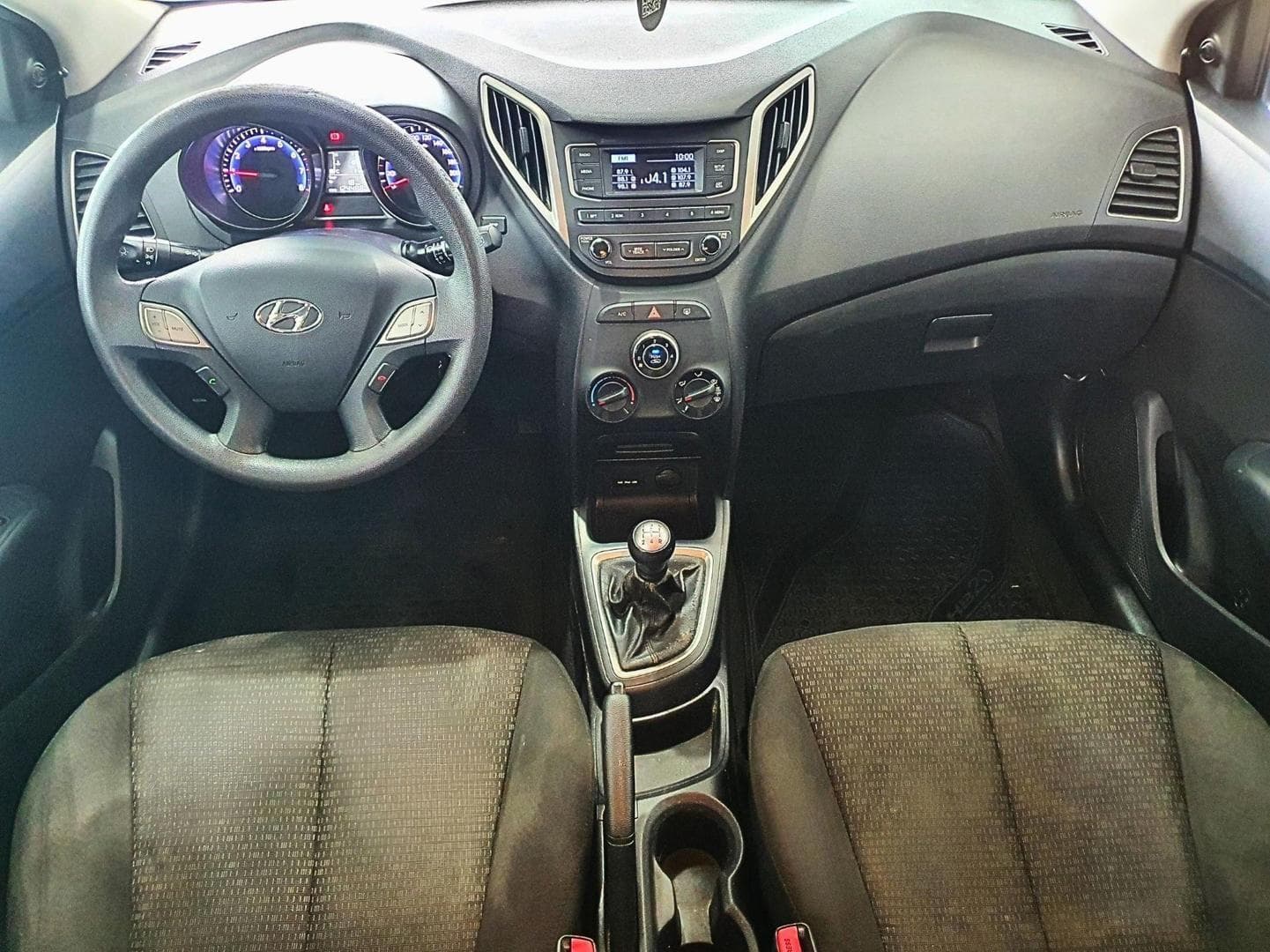 HYUNDAI HB20 1.0M UNIQUE 2019 foto 3