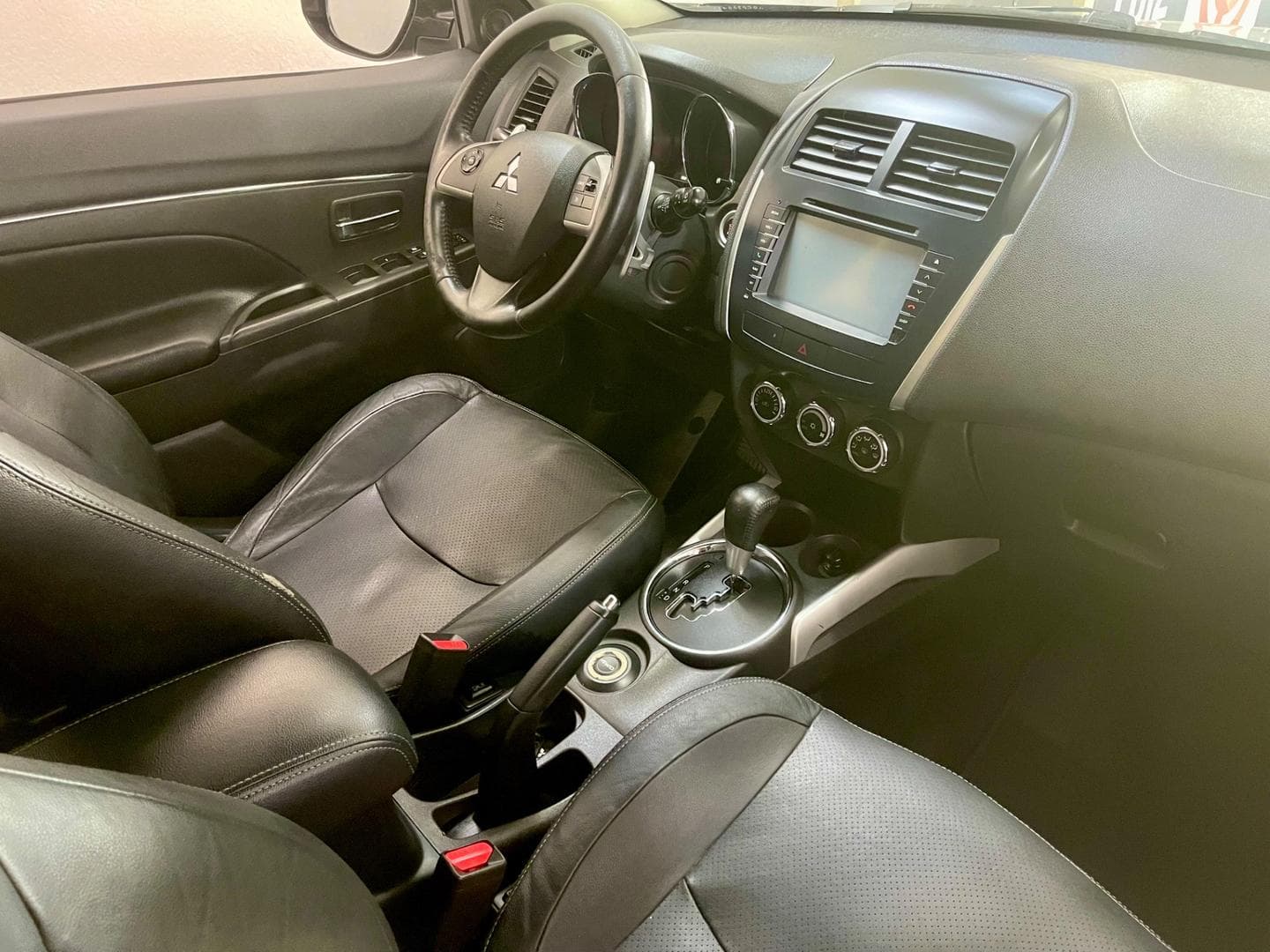 MITSUBISHI ASX 4X4 2.0 AUTOMÁTICA 2016 foto 3