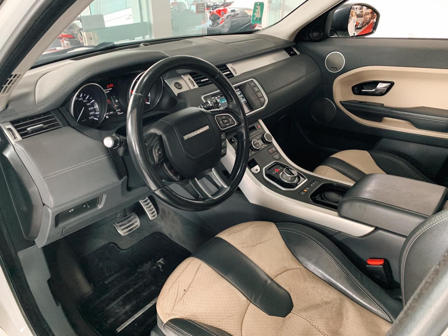 LAND ROVER RANGE R. EVOQUE DYNAMIC 5D 2014 foto 3