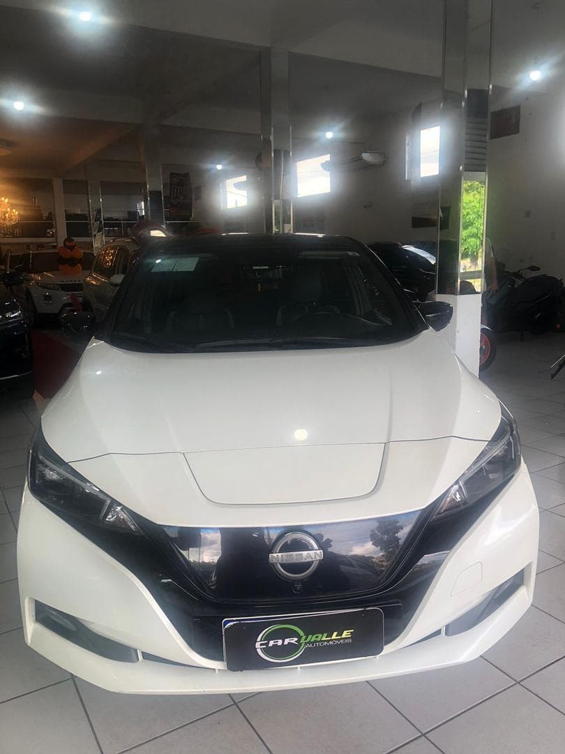 NISSAN LEAF TEKNA 2024 foto 2