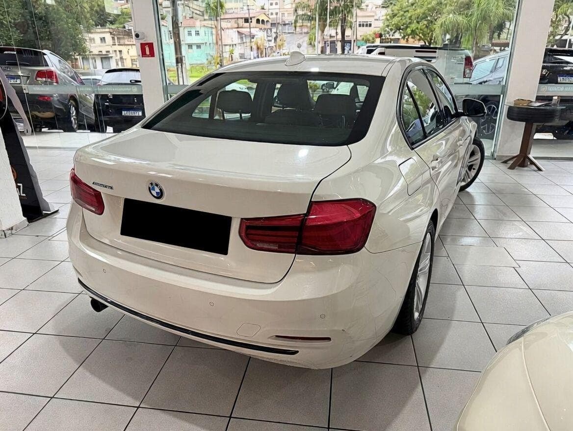 BMW 320i 2.0 Turbo Active Flex Automático 2017 foto 3