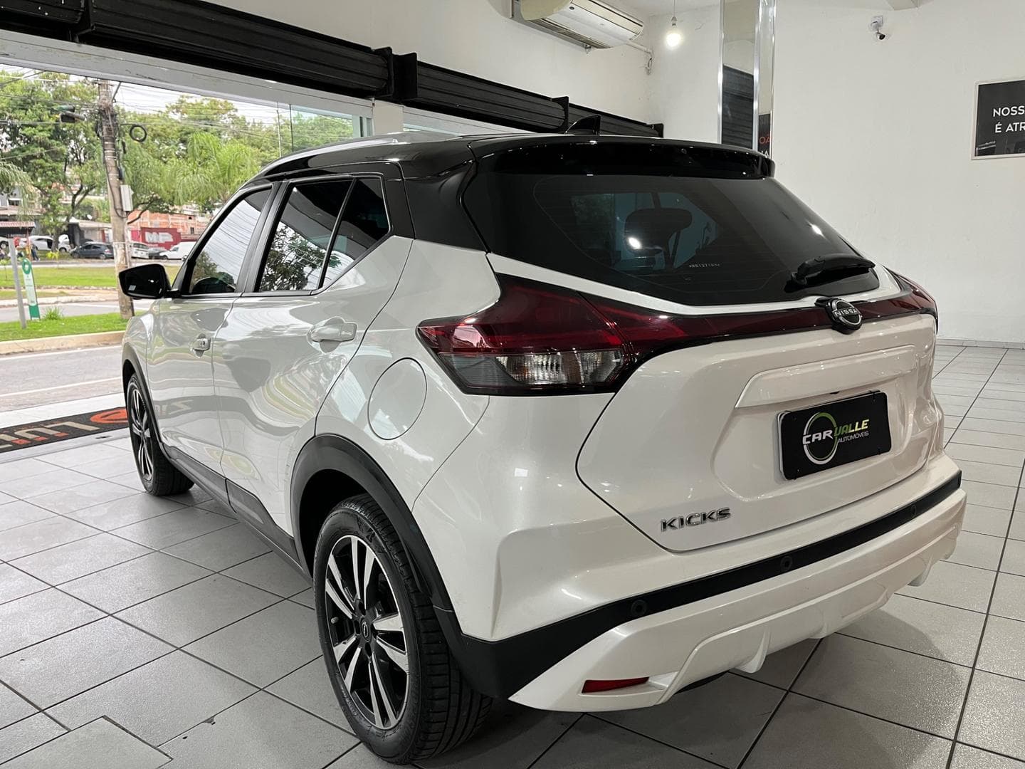 NISSAN KICKS EXCLUSIVE 1.6 16V FLEX AUT. 2024 foto 3