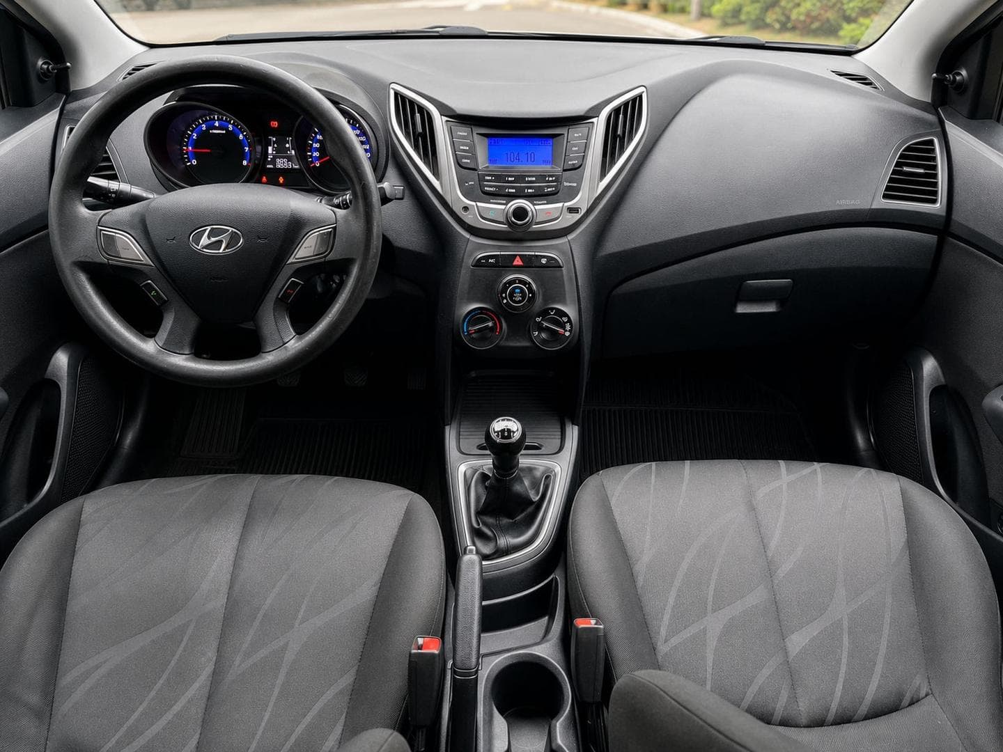 HYUNDAI HB20 1.0M COMFOR 2014 foto 2