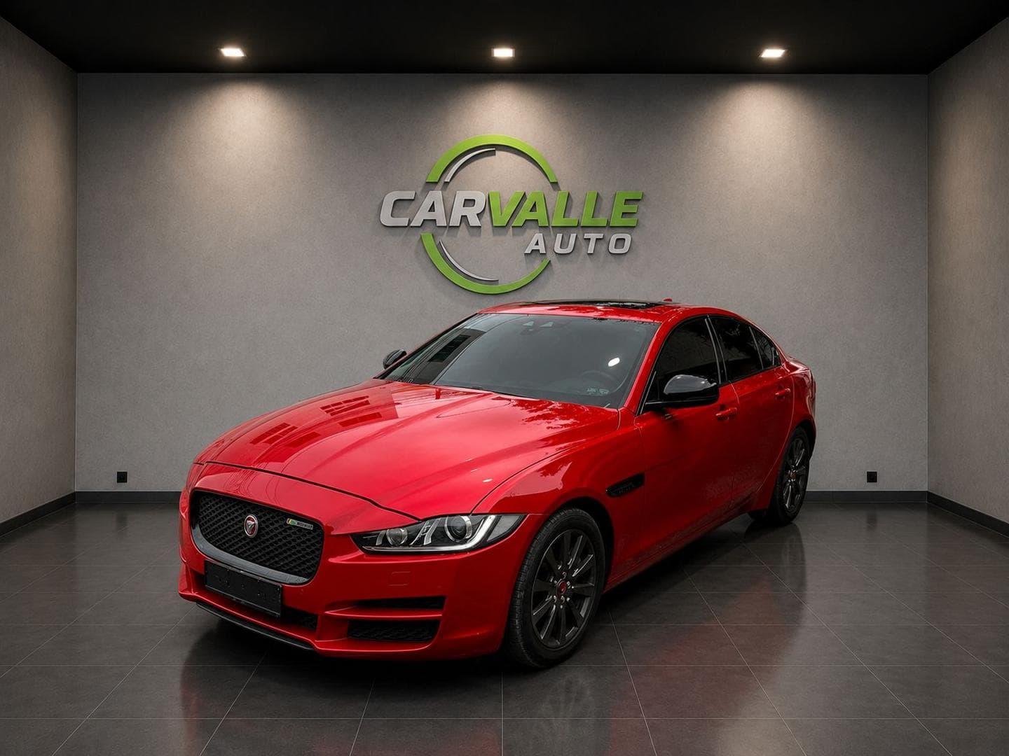 JAGUAR JAG XE PURE SI4 2017 foto 1