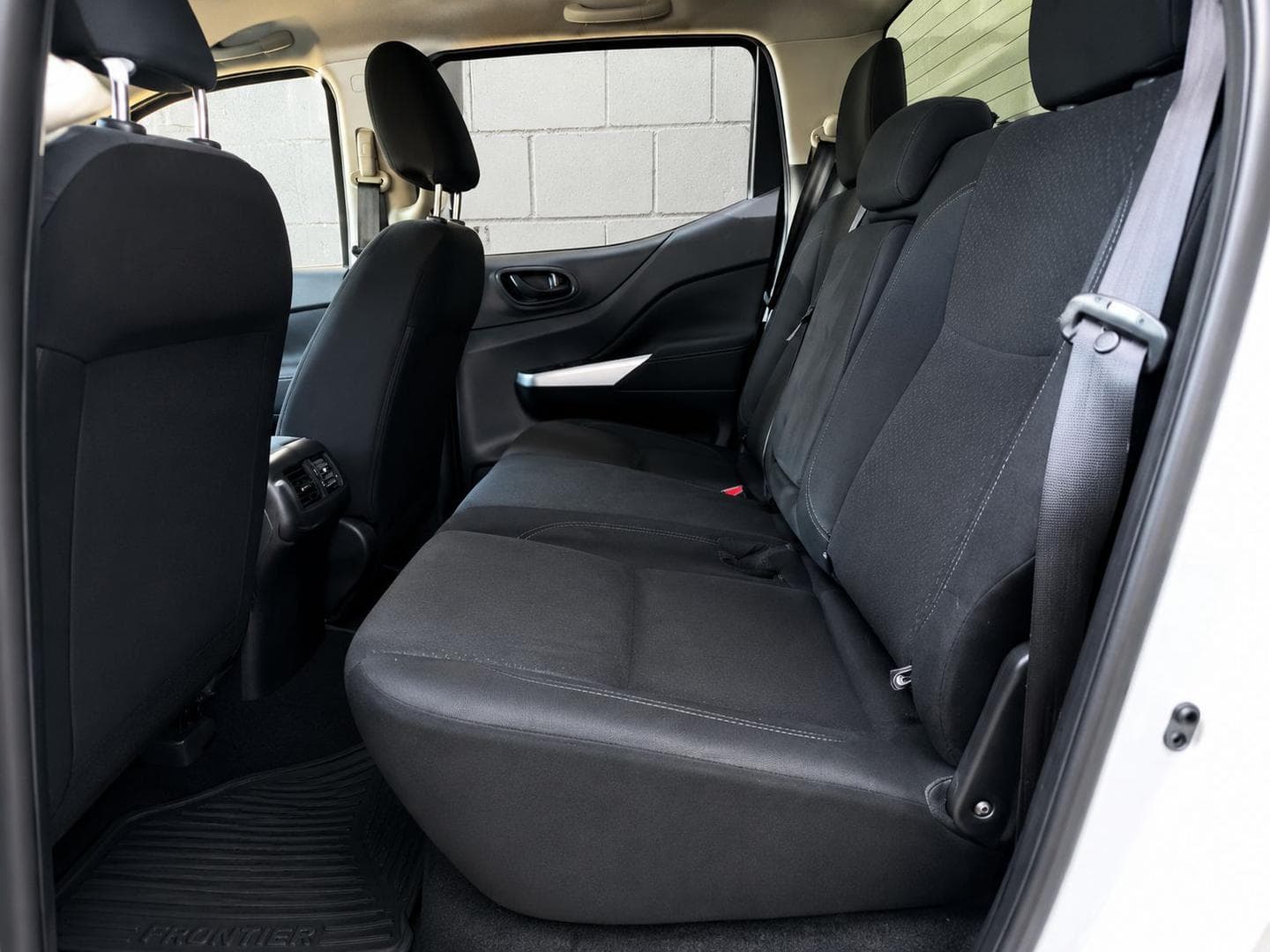 NISSAN FRONTIER 2.3 16V TURBO DIESEL PRO4X CD 4X4 AUTOMÁTICO 2021 foto 3