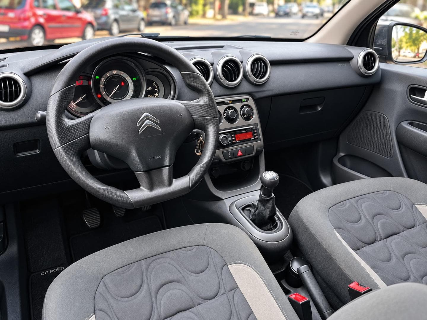 CITROEN C3 1.5 TENDANCE 8V FLEX 4P MANUAL 2013 foto 2